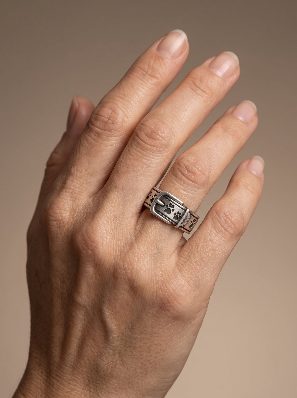 Anillo El Collar Eterno – Elegancia Atemporal