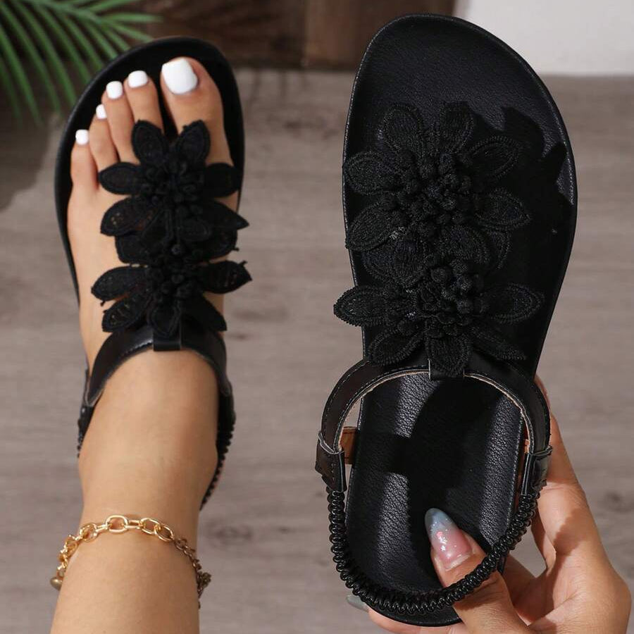 Fiorella | Sandalia elegante con flores y perlas