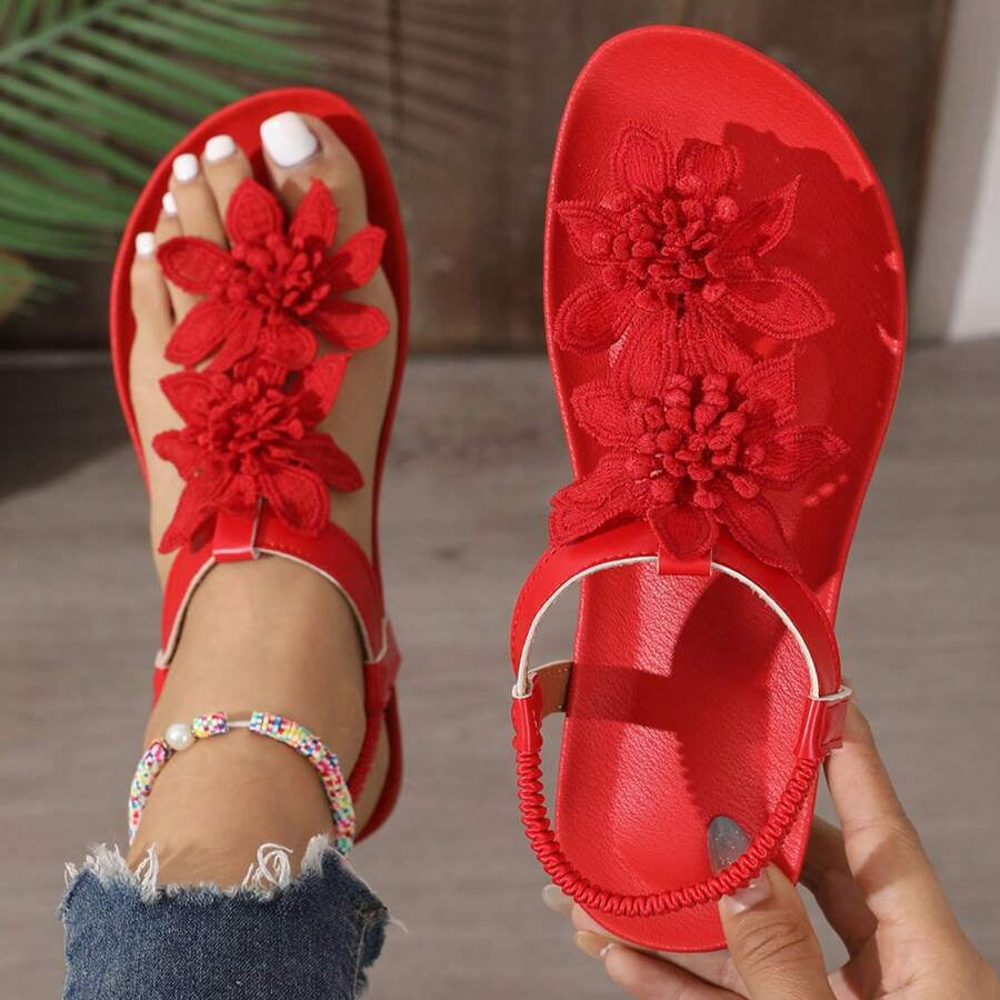 Fiorella | Sandalia elegante con flores y perlas