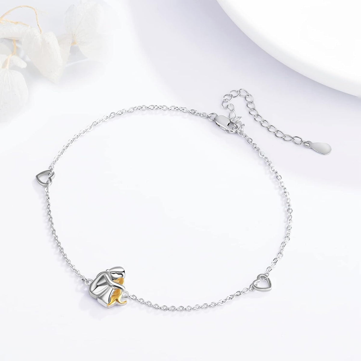 El Abrazo Eterno – Elegante Pulsera Ajustable