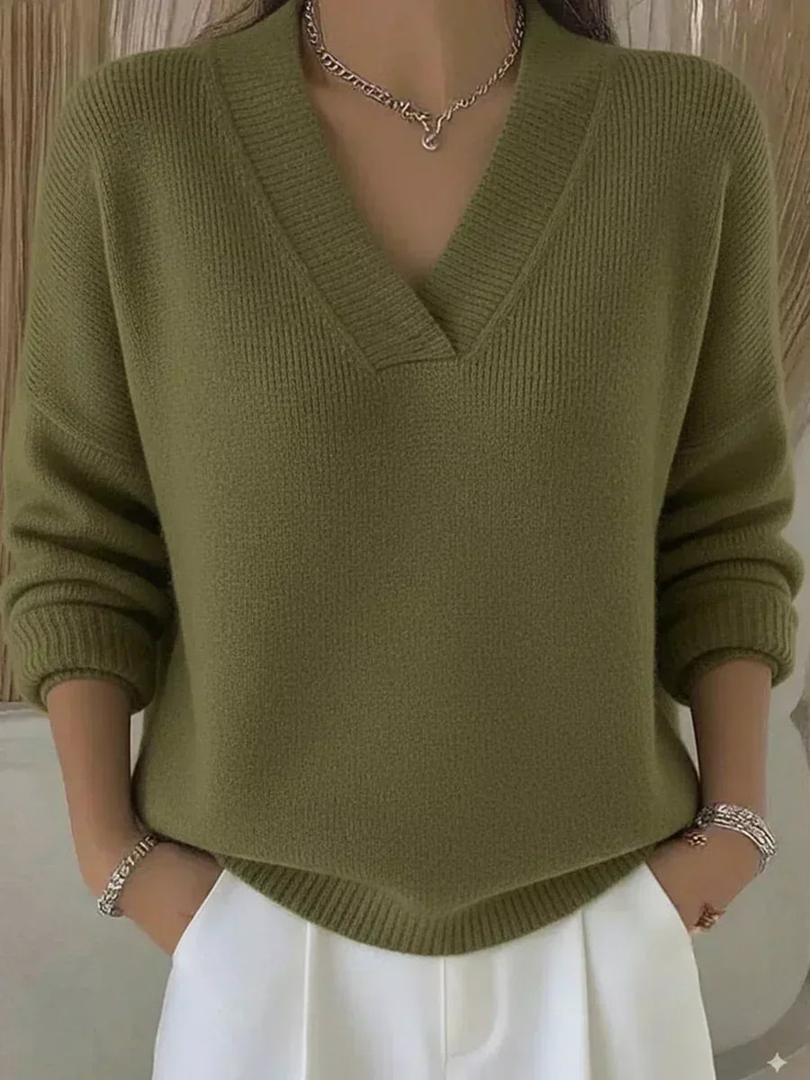 Viola | Suéter suave y elegante con cuello en V