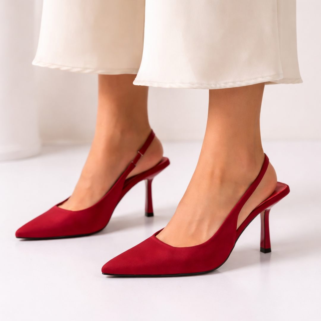 Iara | Escote elegante de líneas depuradas