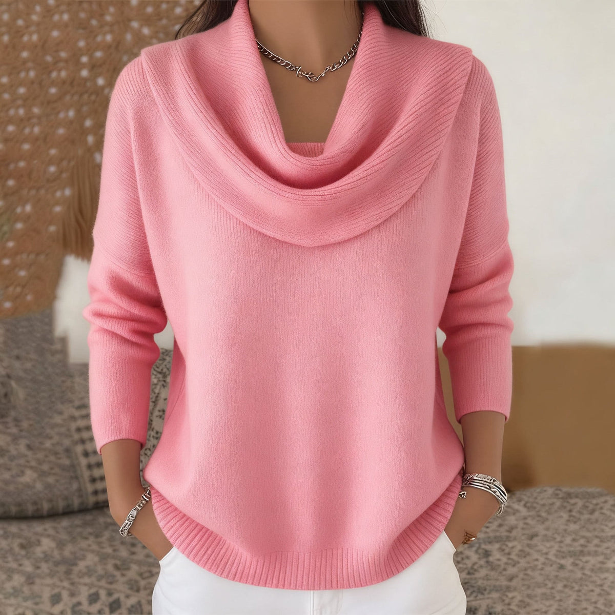 Iole | Elegante suéter con cuello drapeado