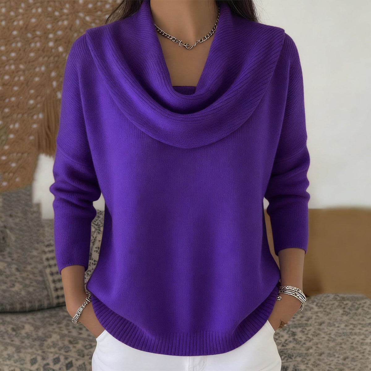 Iole | Elegante suéter con cuello drapeado