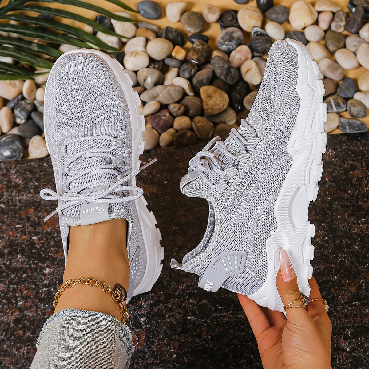Altura | Zapatillas blancas con plataforma de moda
