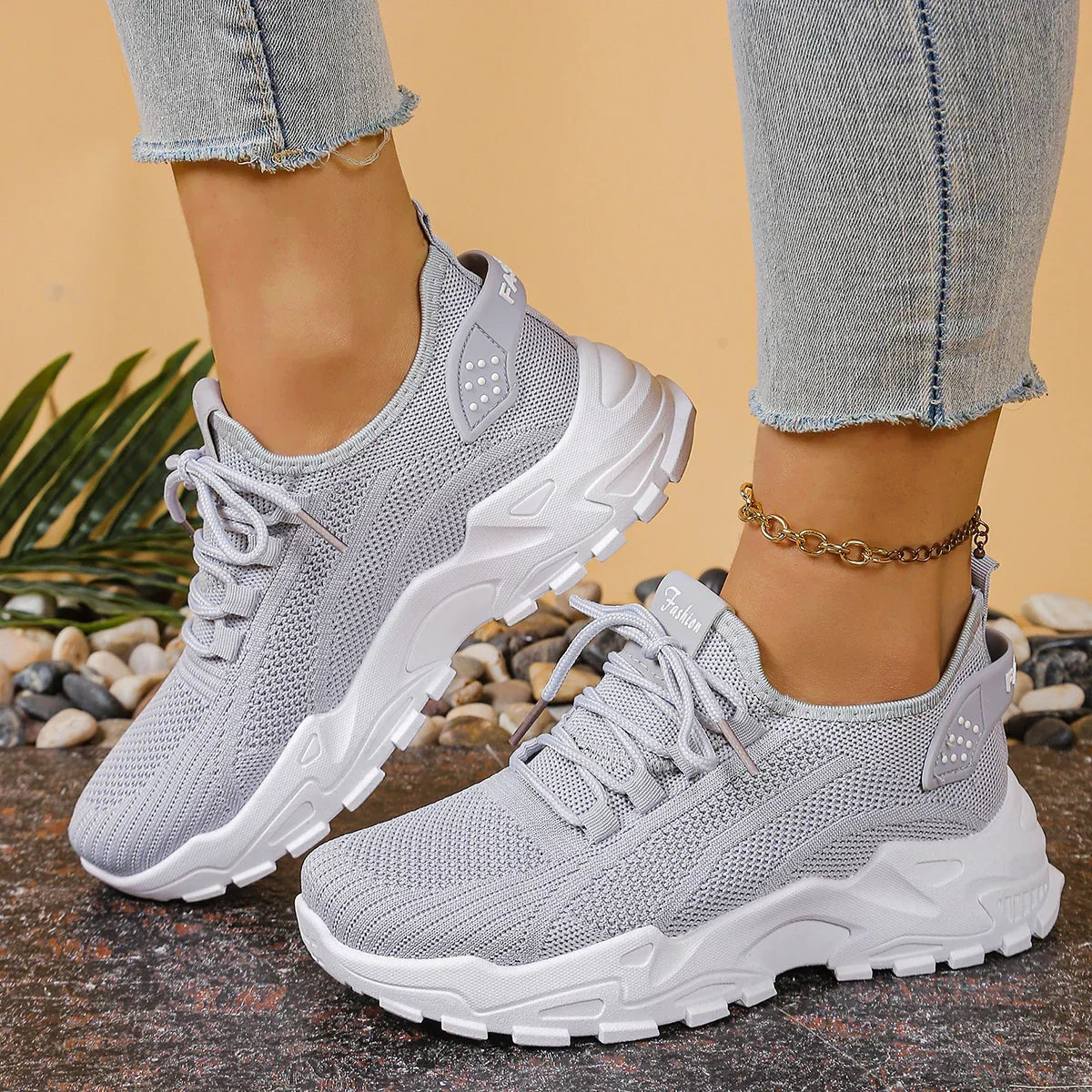 Altura | Zapatillas blancas con plataforma de moda