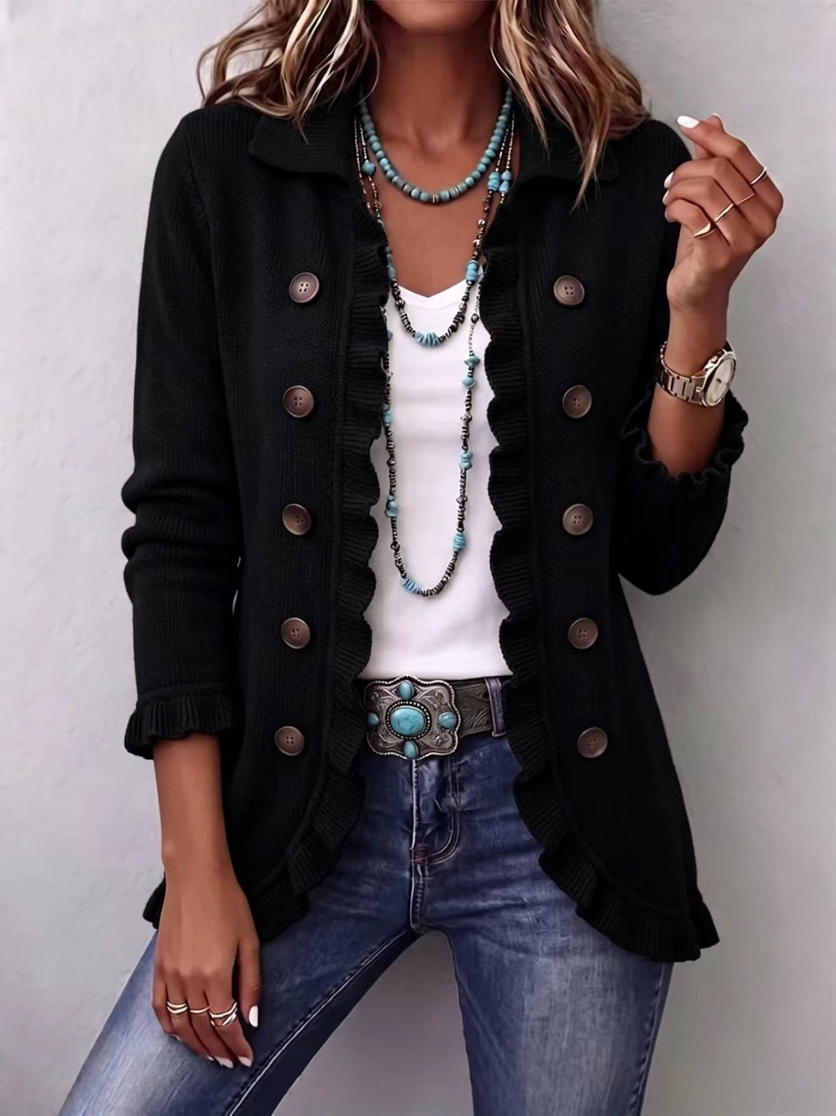 Elvira | Elegante chaqueta de punto negra con volantes