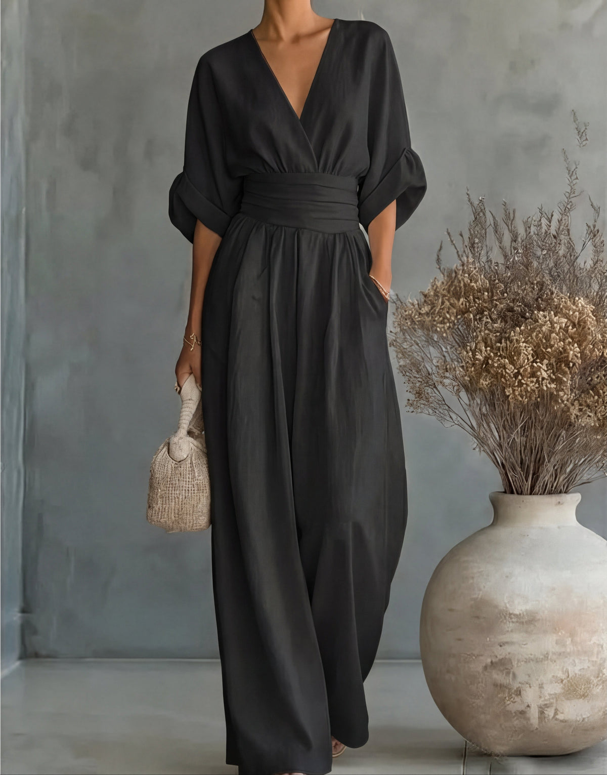 Elisa | Mono elegante y fluido con sofisticado escote en V