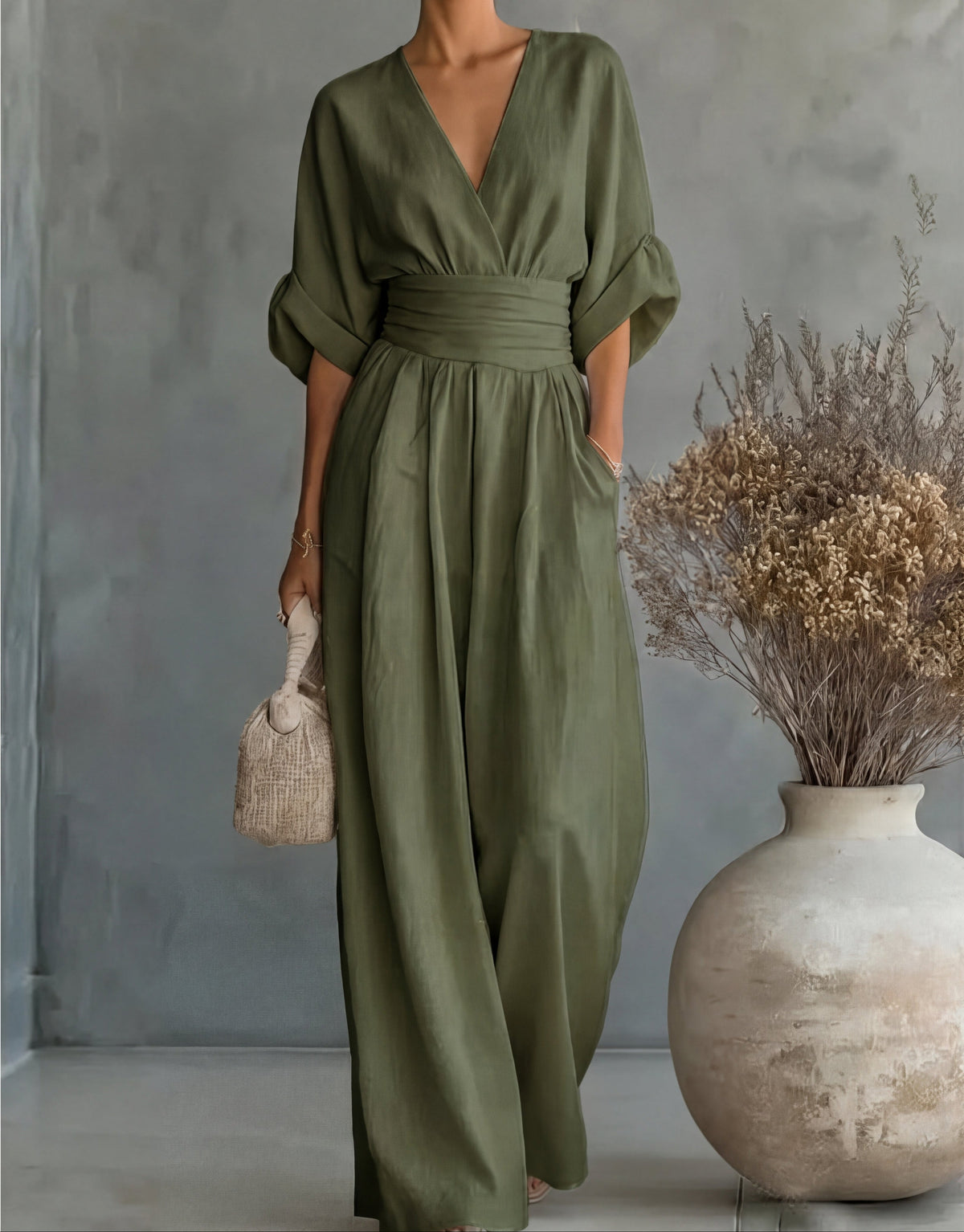 Elisa | Mono elegante y fluido con sofisticado escote en V
